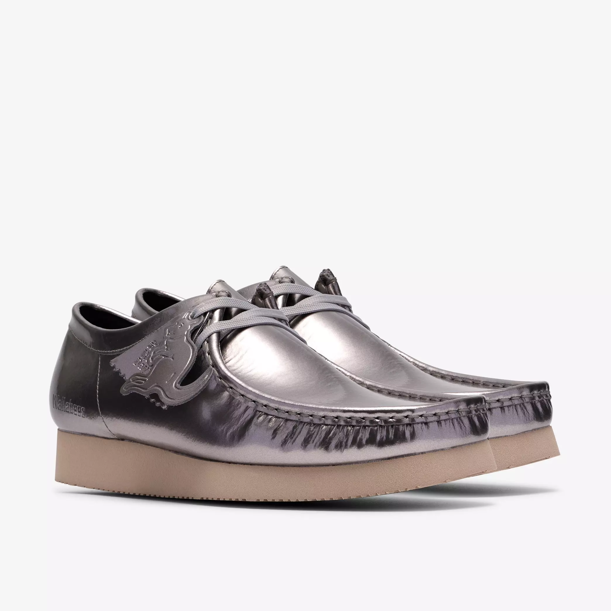 Clarks Wallabee 2604 Silver Patent Style: 26186501 - Image 2