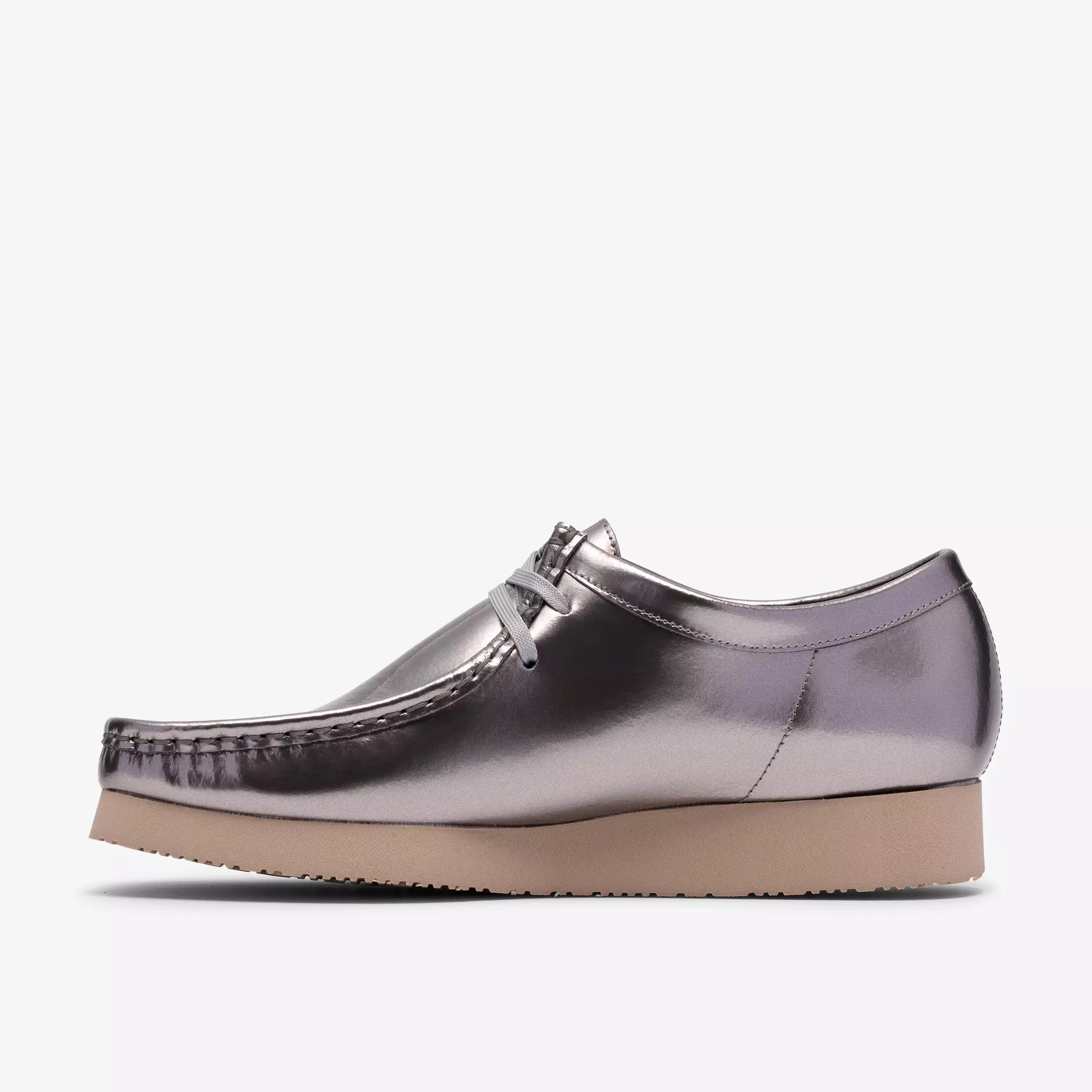 Clarks Wallabee 2604 Silver Patent Style: 26186501 - Image 5