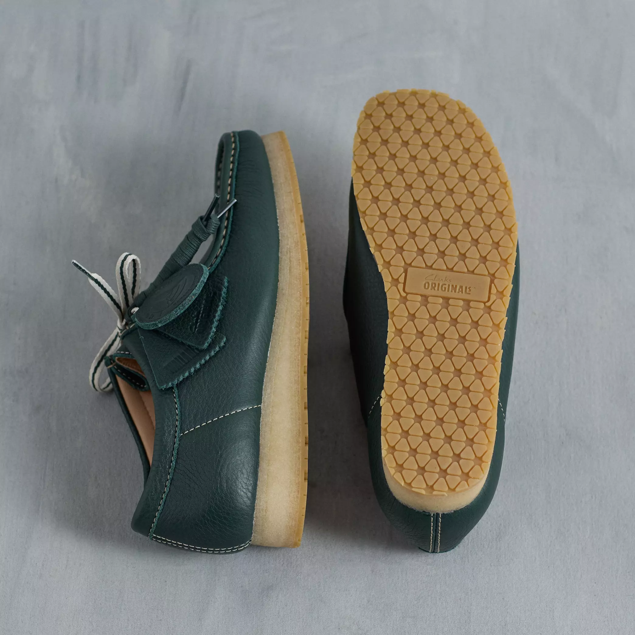 Clarks Wallabee RB Mens Shoes Color: Dark Green Leather Style: 26185656 - Image 6